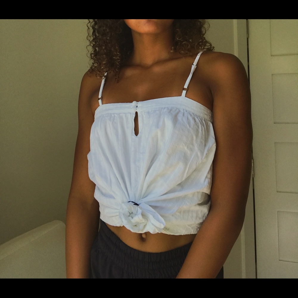 white billabong tank top